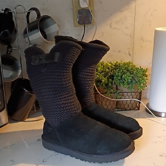 UGG Black Knit Boots - Picture 1 of 9